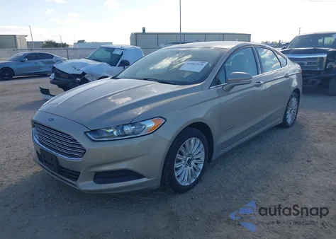 2015 Ford Fusion Hybrid Se из США, поврежденный, VIN 3FA6P0LU8FR190830